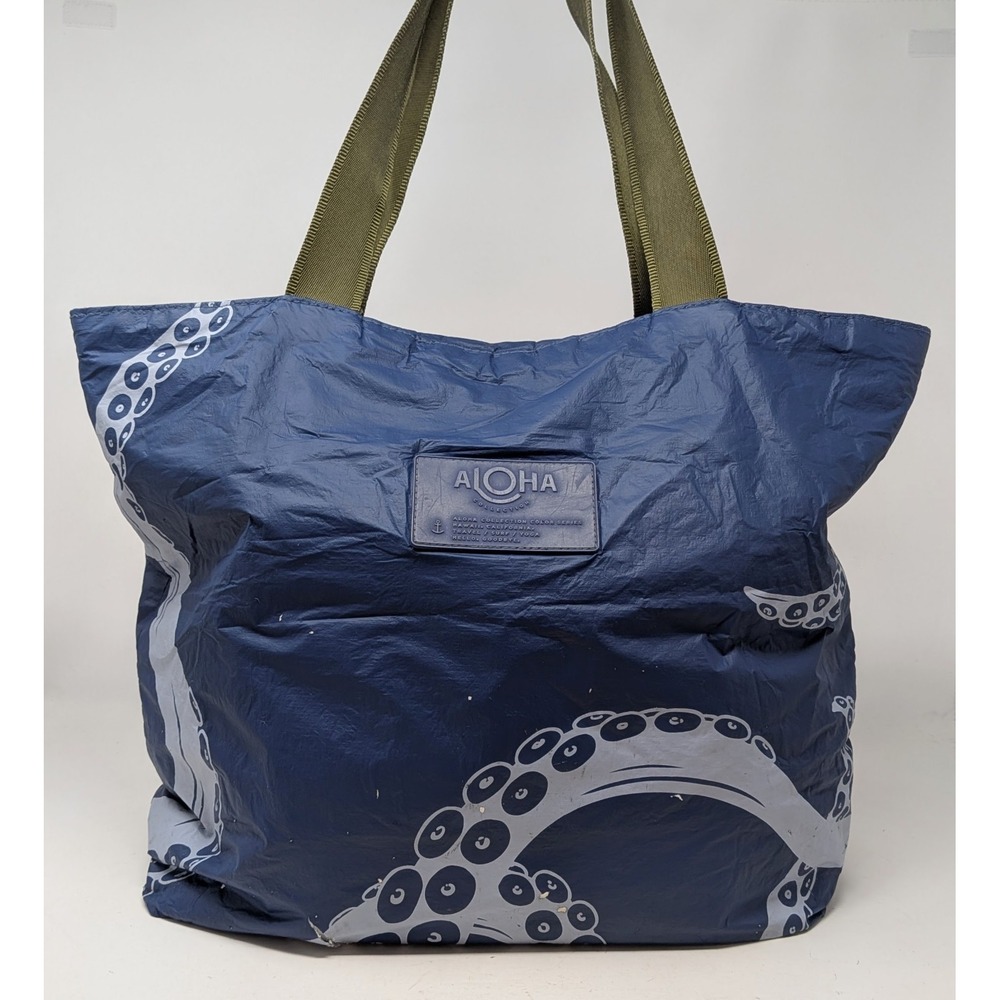 Aloha Collection He'e Arctic On Navy Day Tripper Tote Bag -*FLAWS READ*